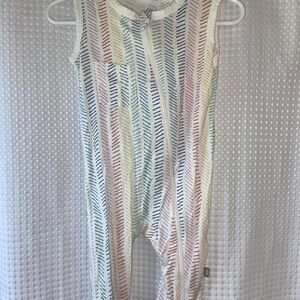 Kyte BABY Rainbow chevron zipper romper